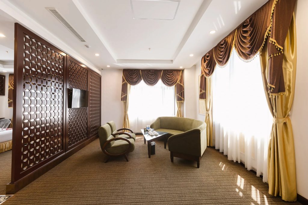 Phòng khách riêng của Royal Family Suite