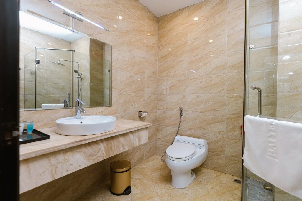 Phòng tắm Royal Family Suite